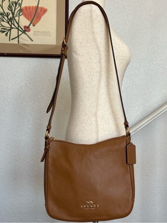 Coach Handbags - Coach brown leather shoulder bag
